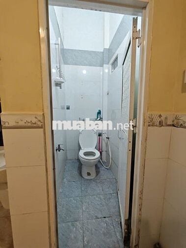 Nhà 6 triêụ 3 phòng ngủ gần Thành Uỷ Cần Thơ