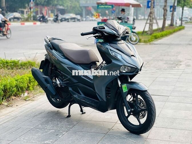 HONDA AIR BLADE 160 FI BẢN ĐEN SẦN KHÓA SMARKEY