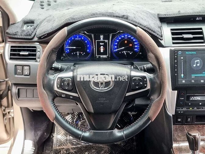 Toyota camry 2.5Q sx 2017, vàng cát, hỗ trợ góp.