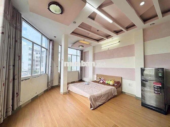 studio cửa sổ lớn Nơ Trang Long Văn Lang Bình Thạnh