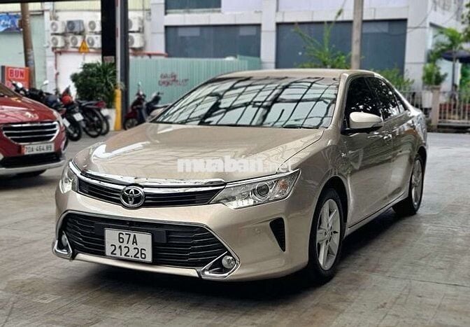 Toyota camry 2.5Q sx 2017, vàng cát, hỗ trợ góp.
