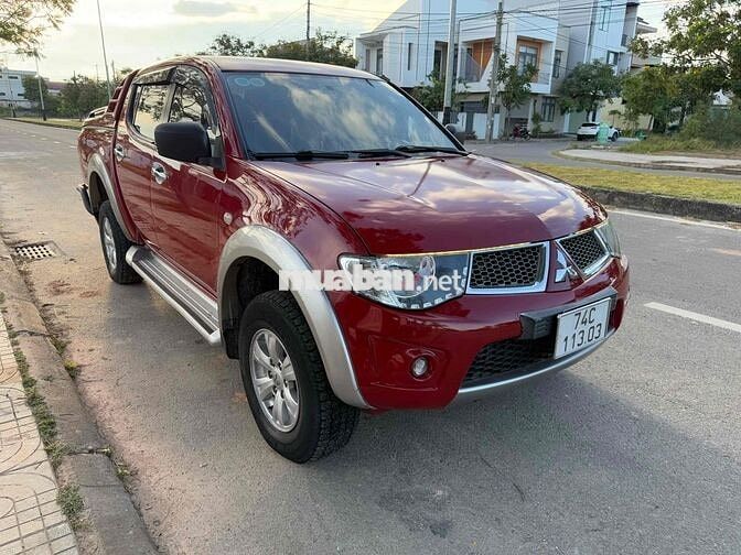 Mitsubishi Triton 2011 GL 2.4 AT 4x4 - 150000 km