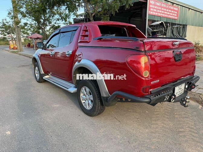 Mitsubishi Triton 2011 GL 2.4 AT 4x4 - 150000 km