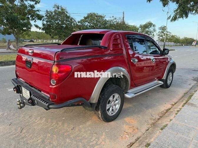 Mitsubishi Triton 2011 GL 2.4 AT 4x4 - 150000 km
