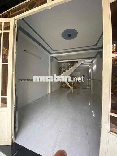 Nhà Sạch Đẹp(4x14m) Chiến Lược 1Lầu 2PN 2VS hẻm 6M Oto