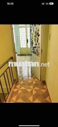 nhà đ 47/1 lầu 2pn 2wc có ban công