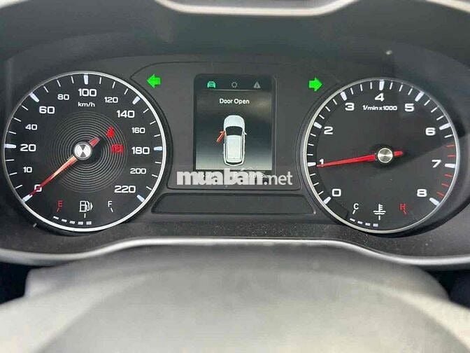 MG MGZS 2023 Luxury 1.5 AT 2WD - 20000 km