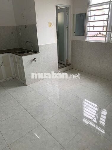Cho thuê căn hộ mini 30m2, số 141 Trần Hưng Đạo, Q5