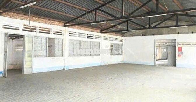 Kho diện tích lên đến 1200m2 ở Nguyễn Tất Thành cần cho thuê gấp