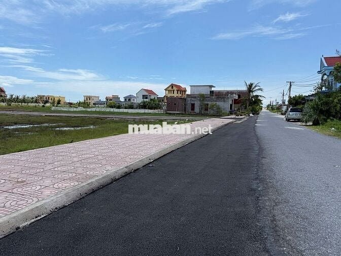 Đất sẵn sổ,Full thổ cư 86m2 trung tâm bãi tắm TT.Quất Lâm,Nam Định