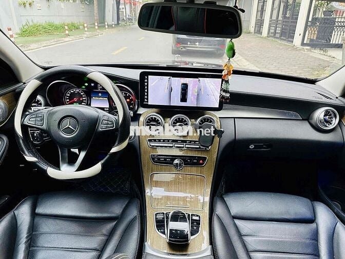 Mercedes C250 Exclusive 2018 màu đen siêu đẹp