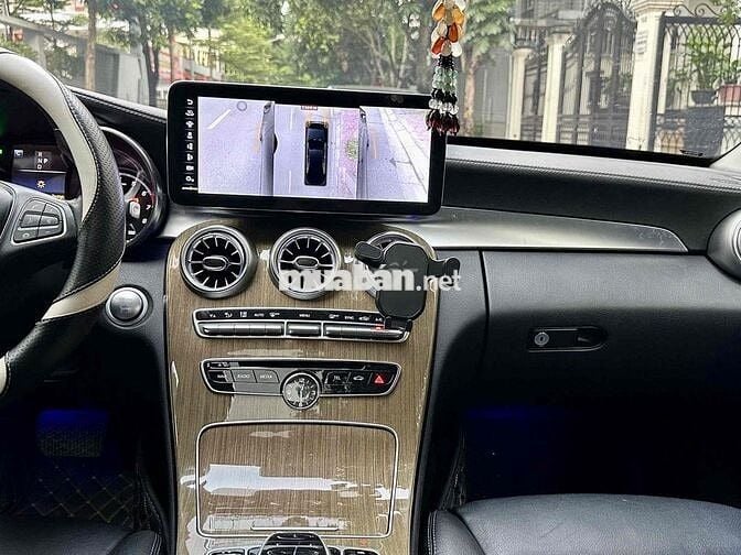 Mercedes C250 Exclusive 2018 màu đen siêu đẹp