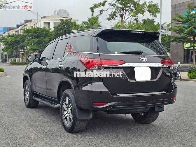 Toyota Fortuner 2.7V 4x2 AT 2017