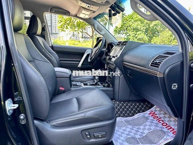 Prado VX sx 2020 màu đen siêu đẹp