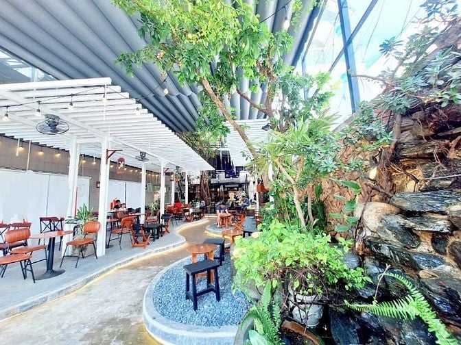 Sang nhượng mặt bằng 1000m2 mặt tiền Phan Văn Hớn - Quận 12