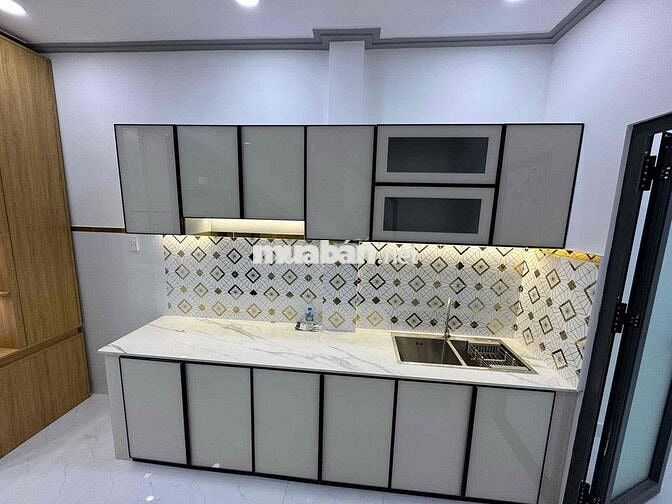 BÁN NHÀ MT 6PN DT KHỦNG 3.6M x 22M BTCT 7.98 TỶ