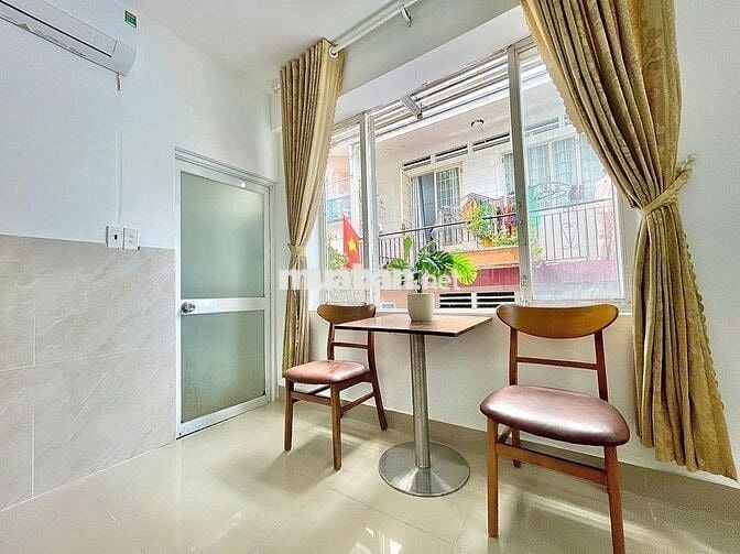 PHÒNG CỬA SỔ LỚN GẦN CO.OP MART NGUYỄN KIỆM - CV GIA ĐỊNH