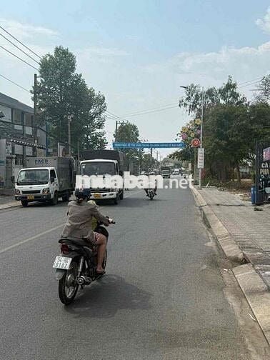 chủ đi mỹ cần bán 2 lô mặt tiền cách mạng tháng 8