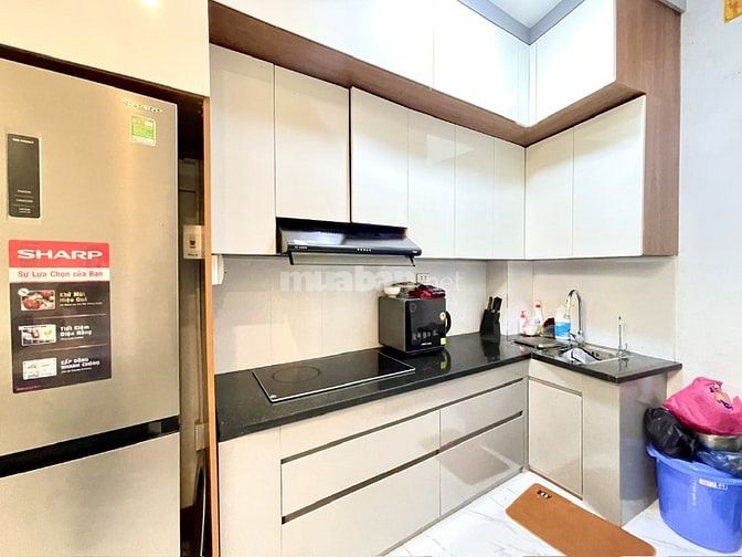 Bán nhà Vĩnh Hưng, Hoàng Mai, Dt 32m2, 2t mt 3.9m, mới đẹp ở ngay.
