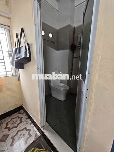 Cho thuê nhà mặt tiền Đề Thám 17 triệu thuận tiện kinh doanh