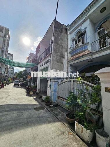 NHÀ 1 LẦU - HẺM OTO TRÁNH NHAU