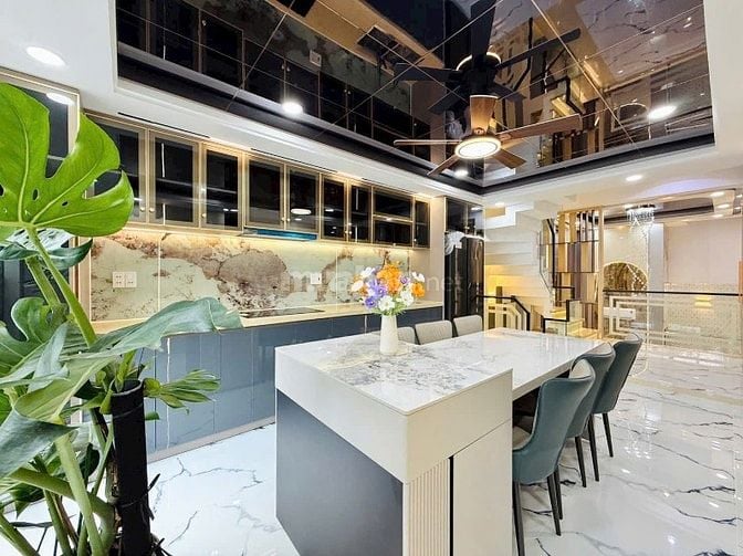 Nhà mới sơn sửa, đường Phạm Viết Chánh Giá 5tỷ790 48m2 Không vướng PL.