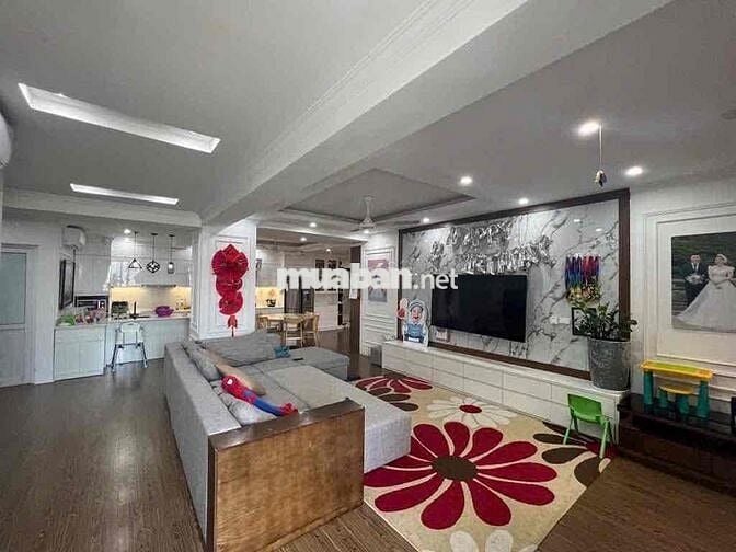 VIP KĐT VĂN KHÊ - LÔ GÓC - DT 155M - NHÀ ĐẸP FULL NỘI THẤT - 3 PN