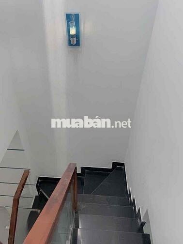 Nhà 2 tầng đường số 13A- gần công viên Cầu Trắng
