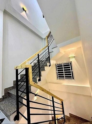 Chỉ dọn vào ở _hẻm1/ Nguyễn Bỉnh Khiêm_GV_56m_SHR_lhZalo/gọi ngay 0398.55.8888 sang
