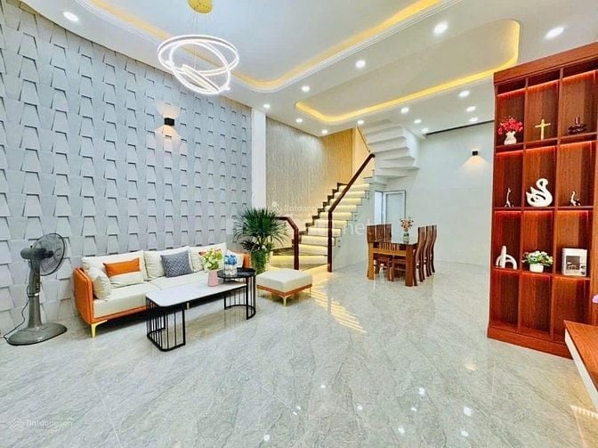 Cơ hội hiếm: Nhà đẹp trung tâm Phú Nhuận – 68m², giá chỉ 3,68 tỷ