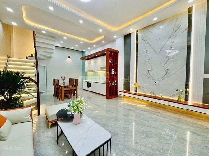 Cơ hội hiếm: Nhà đẹp trung tâm Phú Nhuận – 68m², giá chỉ 3,68 tỷ