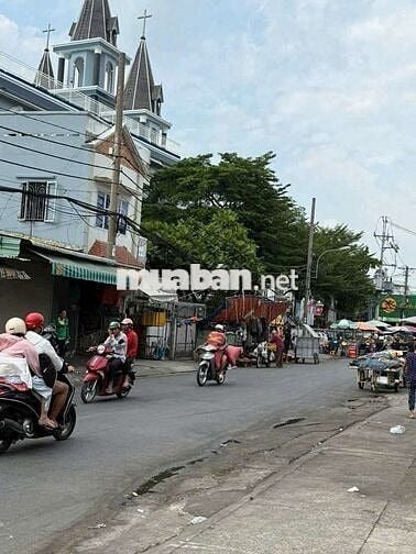 ĐẤT NGAY CHỢ GẤU,DT:100m2,SHR, GIÁ CHỈ 3.3 TỶ