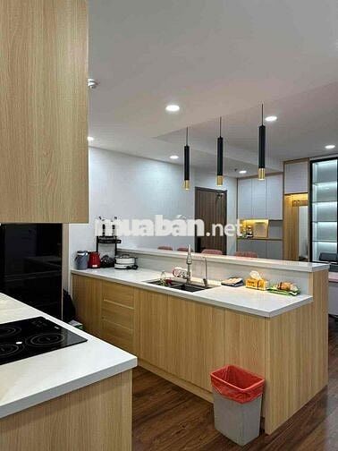 THUÊ NGAY CĂN 3PN FULL NT CAO CẤP - FREE PHÍ QUẢN LÝ CHỈ 15TR/THÁNG