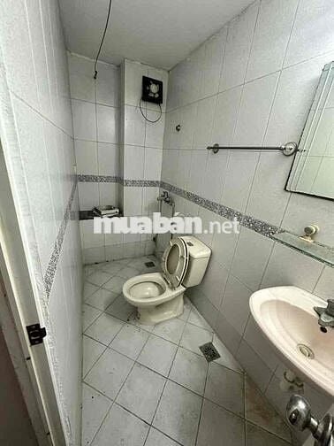 Nhà Ngô Quyền - 23 m sổ -28 m sử dụng -3 tầng - sổ riêng