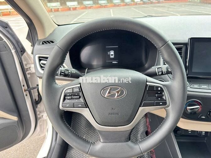 Hyundai Accent 2022 1.4 AT - 49000 km
