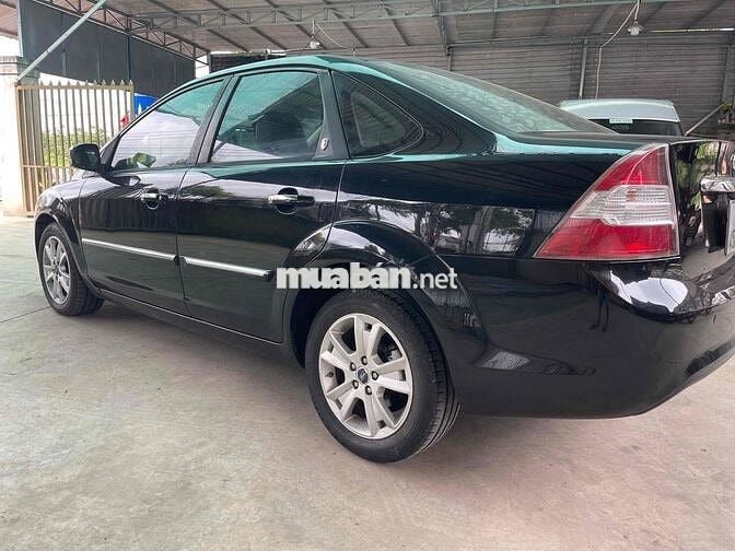 Ford Focus 2011 2.0 AT - 118000 km