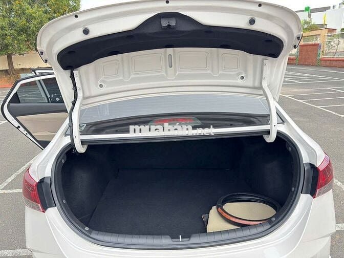 Hyundai Accent 2022 1.4 AT - 49000 km