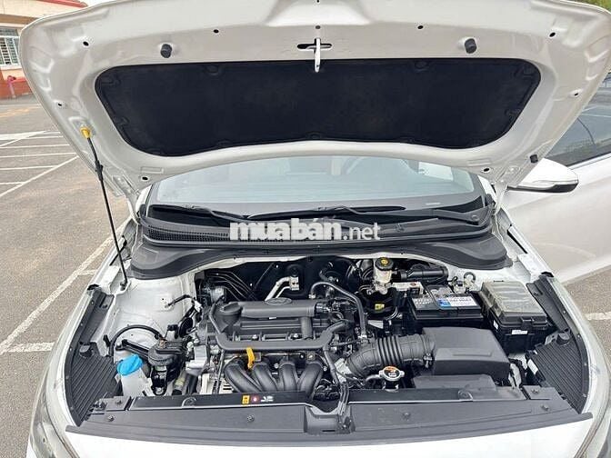 Hyundai Accent 2022 1.4 AT - 49000 km