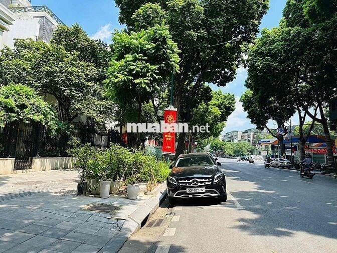 Phố cổ Trần hưng Đạo 4,75 tỷ nhà đẹp ở ngay 90 m2 tập thể quận Hoàn Ki