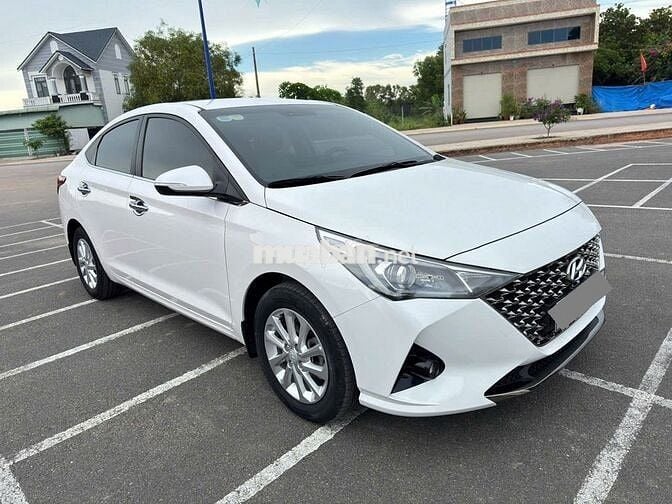 Hyundai Accent 2022 1.4 AT - 49000 km