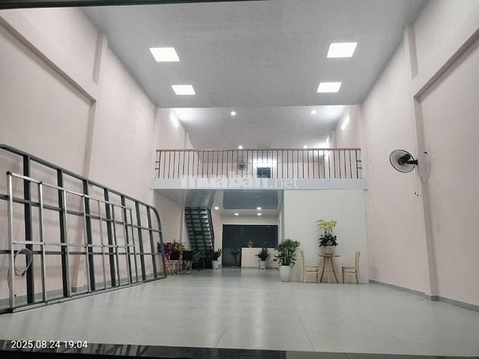 BÁN HOẶC CHO THUÊ NHÀ THỊ TRẤN HÓC MÔN 162m2 BÀ TRIỆU 2 Lầu 