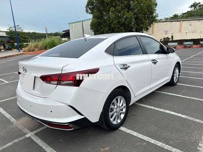 Hyundai Accent 2022 1.4 AT - 49000 km