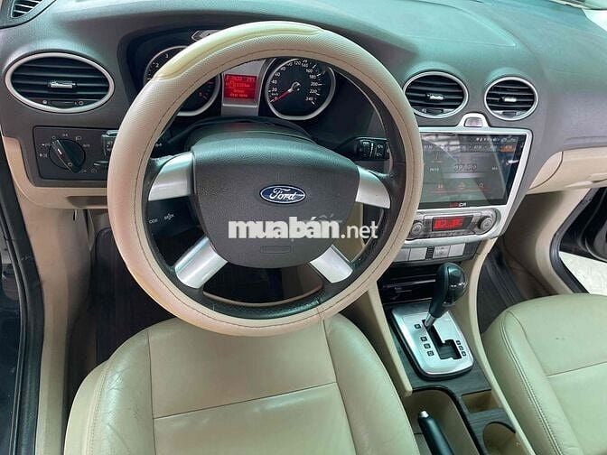 Ford Focus 2011 2.0 AT - 118000 km