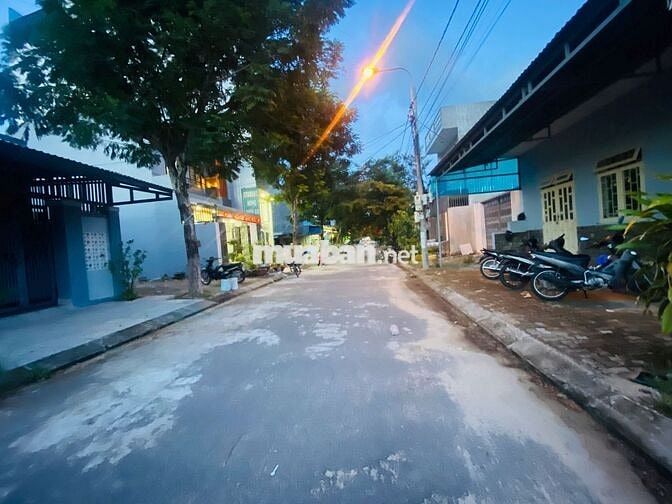 Bán gấp lô MT đường Khái Đông 4- 90m2- Gần FPT- giá đầu tư !