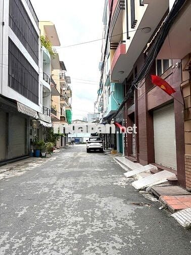 Cho Thuê Mặt Bằng Đường Nguyễn Giản Thanh, Quận 10 ( Riêng Biệt )