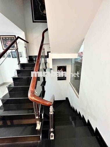 Nhà Đẹp 4 Tầng — Gần Gò Xoài Mã Lò Lê Văn Quới ( 4m x 17m)