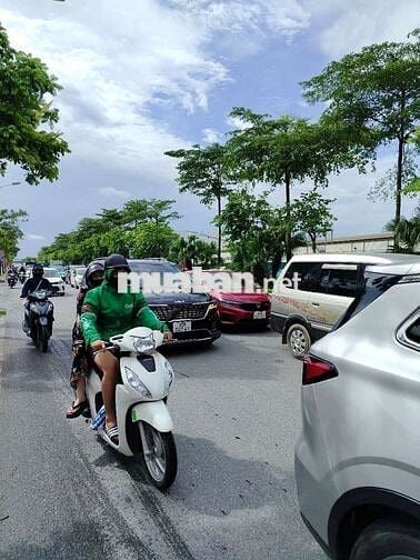 💥BÁN MẢNH ĐẤT MẶT PHỐ KINH DOANH - VỈA HÈ 4 Ô TÔ TRÁNH Ở PHÚC LỢI