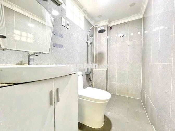 Căn Hộ Gác New 100% Full NT Nhà Đang Xây Ngay Đại Học Kinh Tế UEh