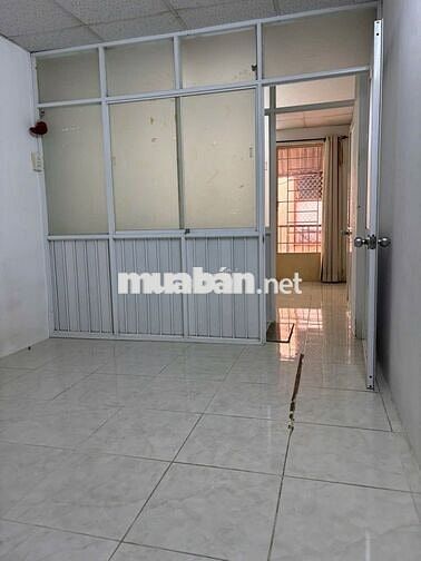 NHÀ 2 TẦNG, 2PN, NGAY CHỢ XÓM MỚI, ĐƯỜNG SỐ 1, P15, CHỈ 2.380 TỶ TL.