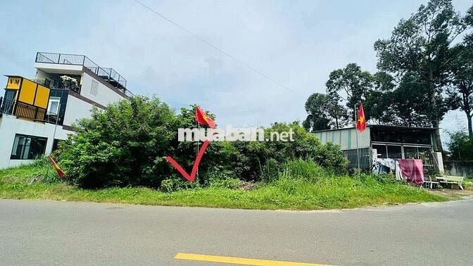 Thị trấn Đất Đỏ - Đất đỏ - BRVT.
Đối diện trường Cao đẳng nghề BRVT